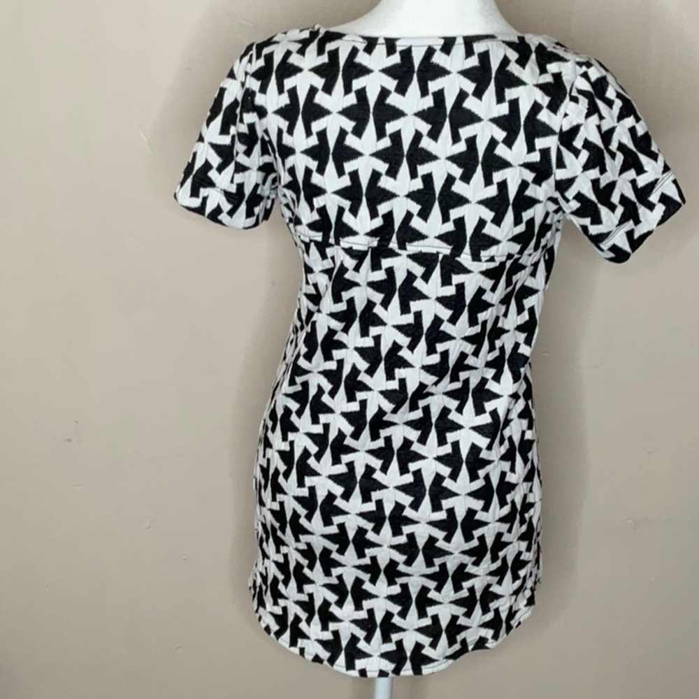 Anthropologie Black and White Patterned Short Sleeve Top - Picture 4 of 8